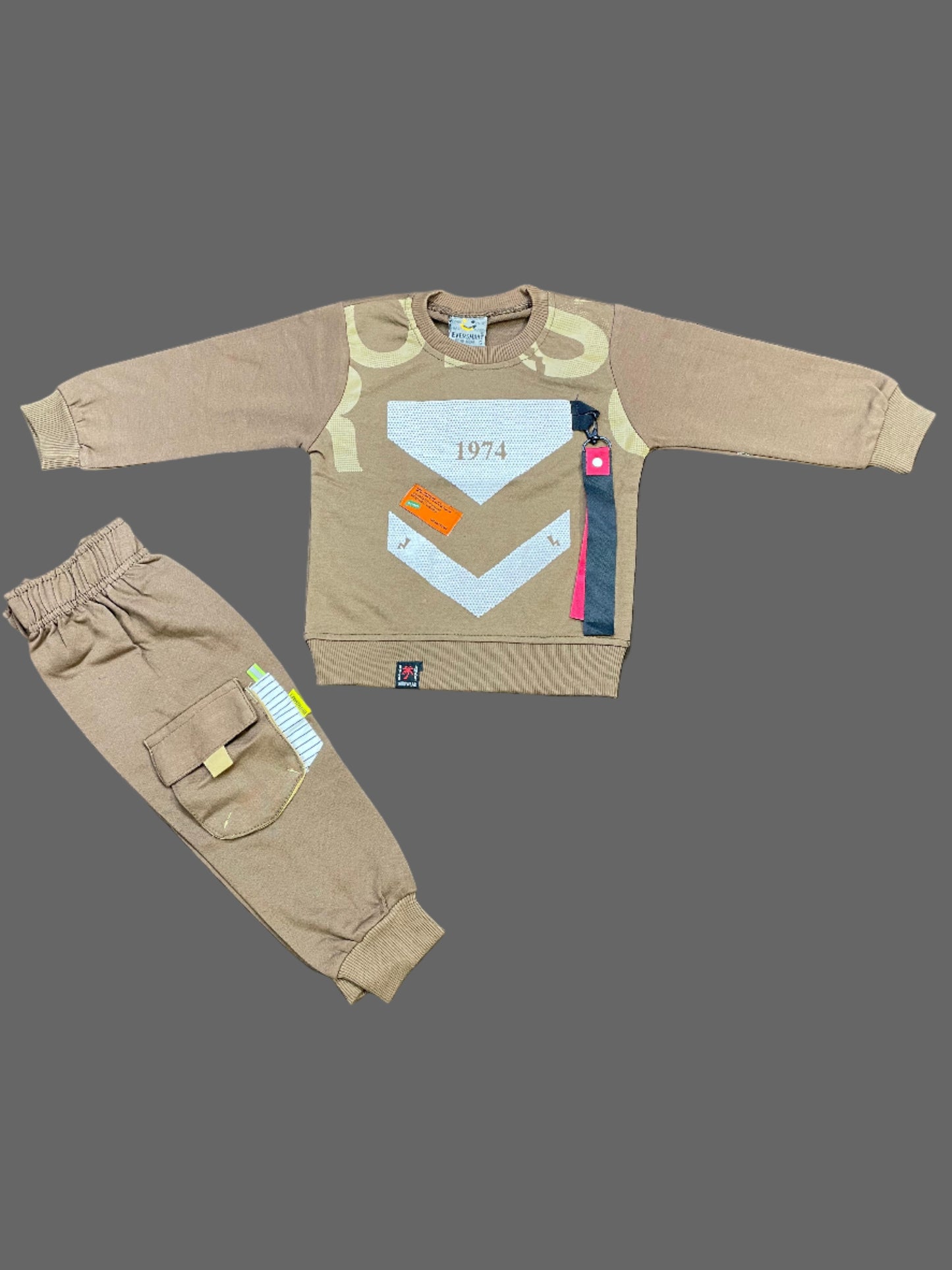 Kids Winter Sweatshirt – Coffee Brown Graphic Crew (1974 Print) 2Pc